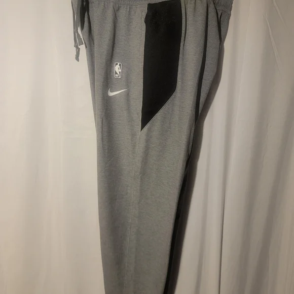 Nike Detroit Pistons Dri-Fit Athletic Pants Mens SZ 4XL-Tall 932966-032 - Picture 2 of 8